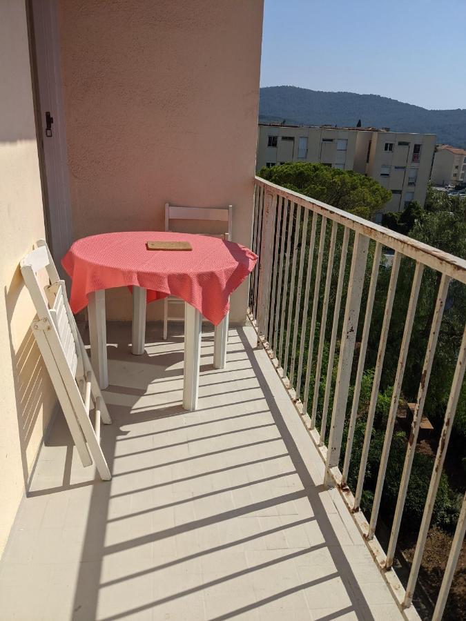 Superbe T2 Proche Des Plages Et Des Commerces 耶尔 外观 照片